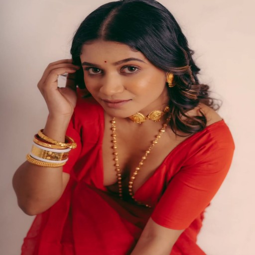 Photos of Tithi Ghosh on Enigmatixmedia