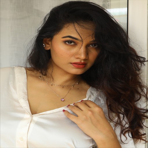 Photos of Spandana Palli on Enigmatixmedia